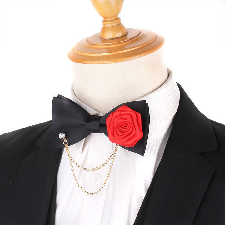 Pajarita elegante con decoración de cadena dorada rosa para hombre