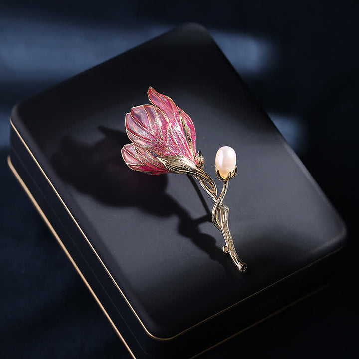 Broche de flor de magnolia esmaltada para mujer
