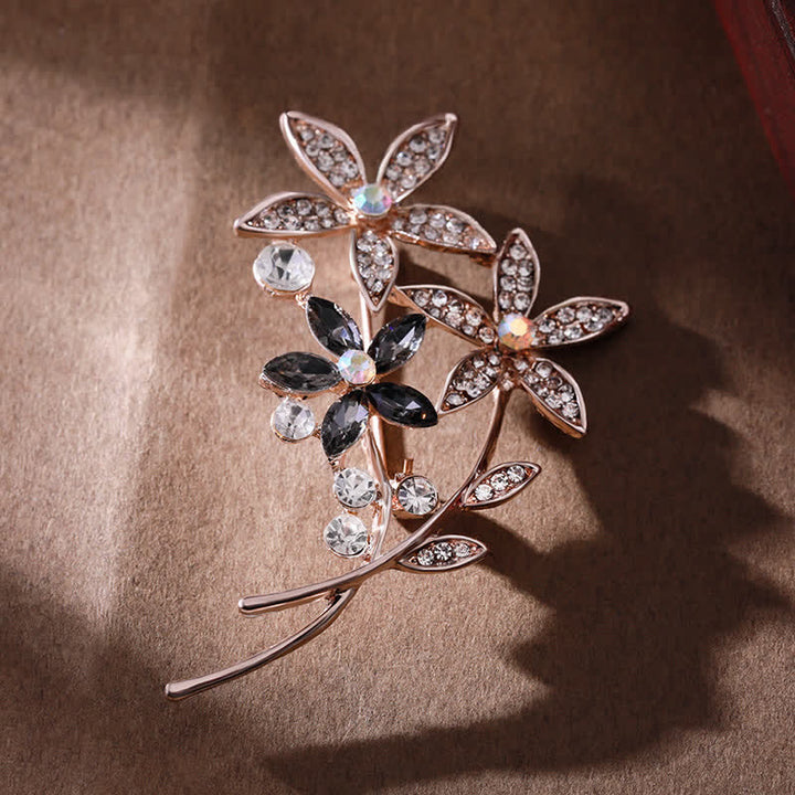 Broche de flores con brillantes diamantes de imitación para mujer