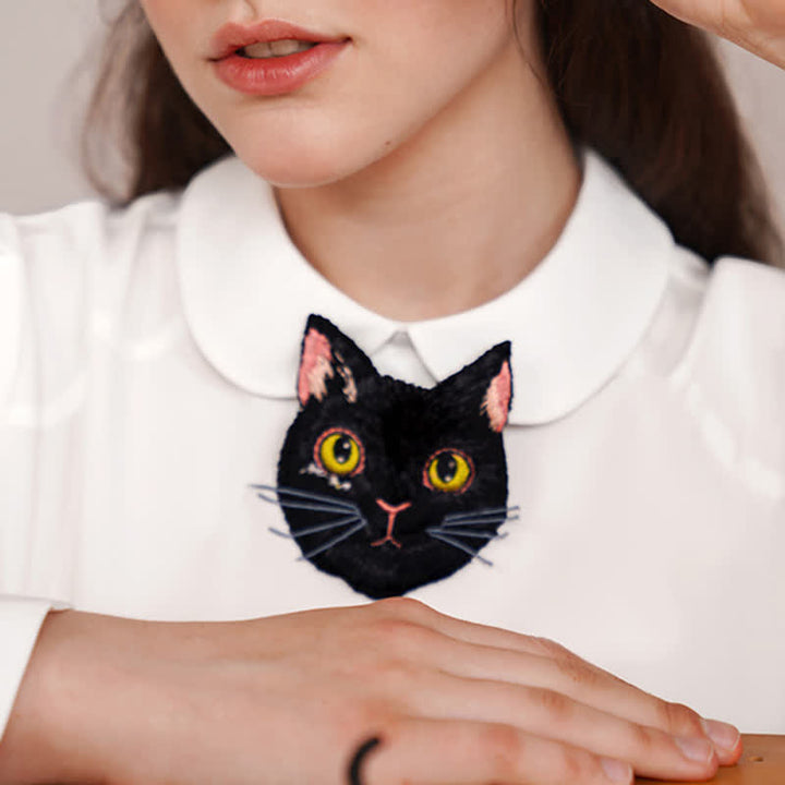 Corbata corta con cremallera y bordado de cabeza de zorro para mujer