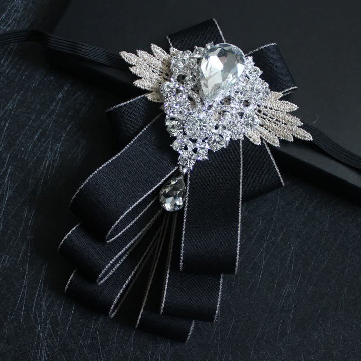 Pajarita con lazo colgante de diamantes de imitación de cristal retro