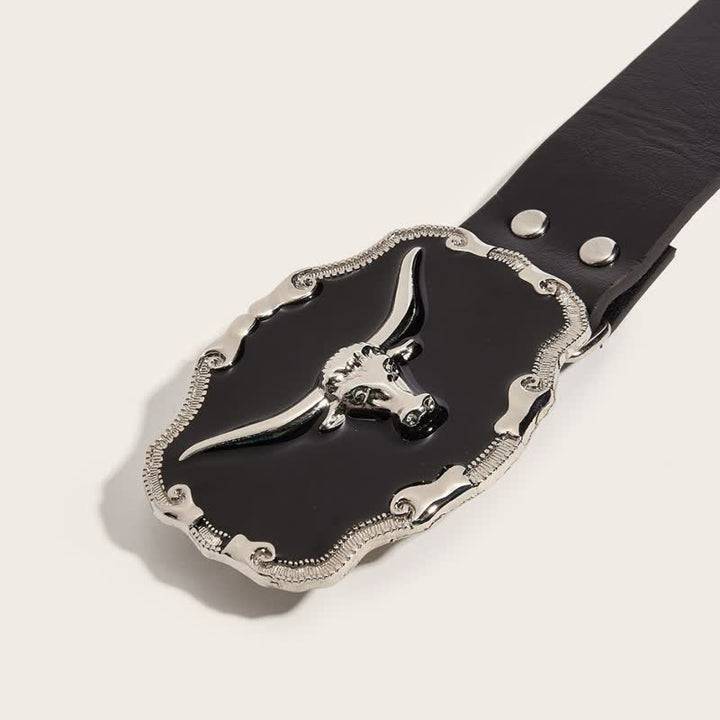 Cinturón de cuero con remaches de toro Longhorn negro para hombre