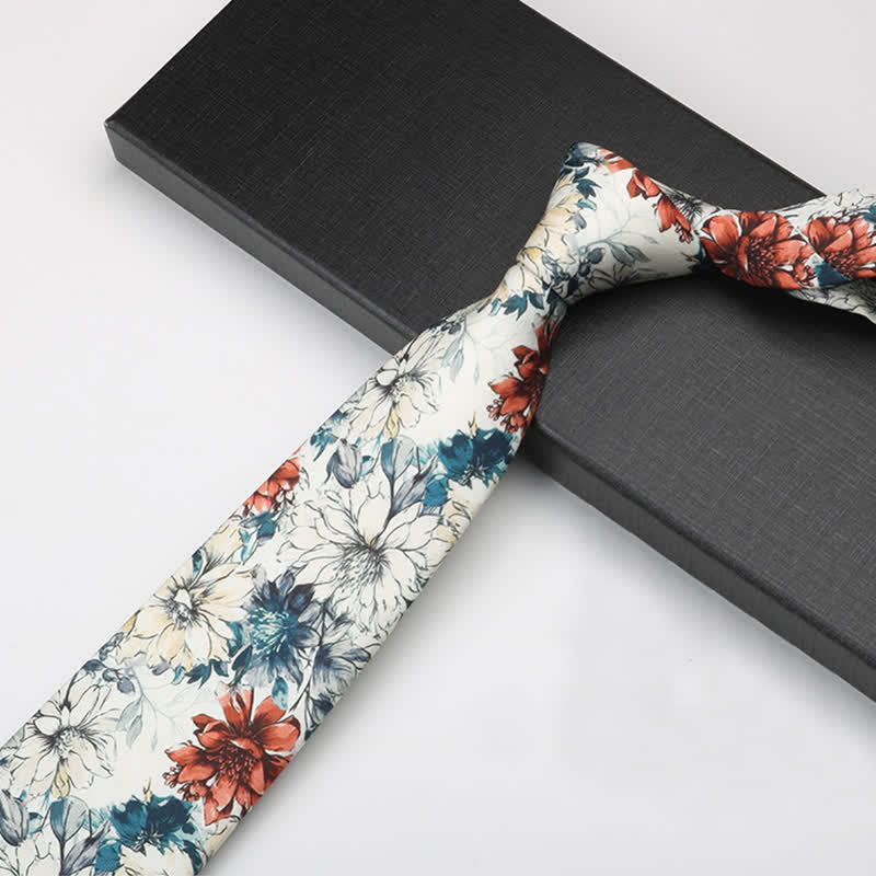 Corbata de hombre con peonías y motivos florales nostálgicos
