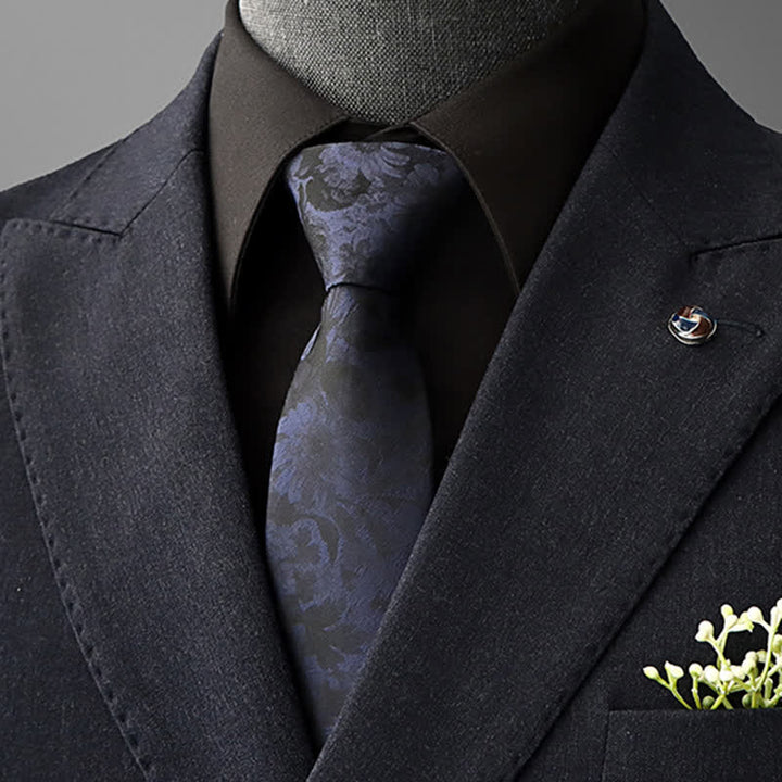 Corbata de negocios para hombre con llamativo estampado floral.