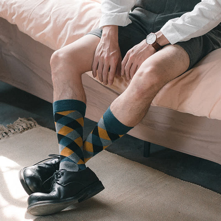 Calcetines de rombos coloridos y divertidos para hombre