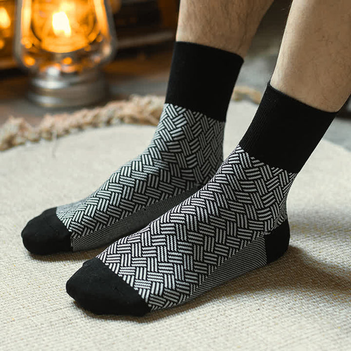 Calcetines negros de rayas con diseño enrejado para hombre