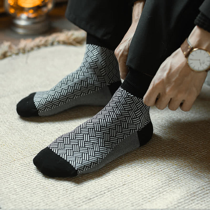 Calcetines negros de rayas con diseño enrejado para hombre