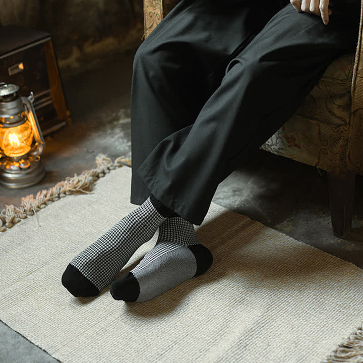 Calcetines negros de rayas con diseño enrejado para hombre