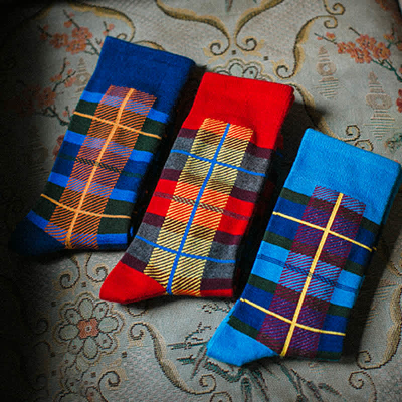 Calcetines de hombre con cuadros escoceses y diseño enrejado