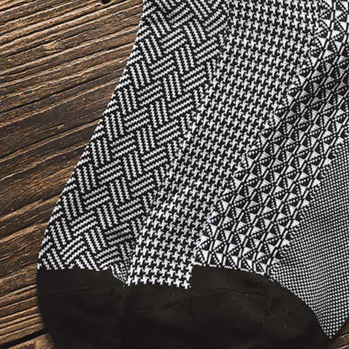 Calcetines negros de rayas con diseño enrejado para hombre