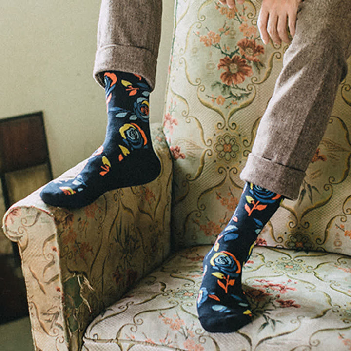 Calcetines de hombre con rosas azules salvajes en azul marino
