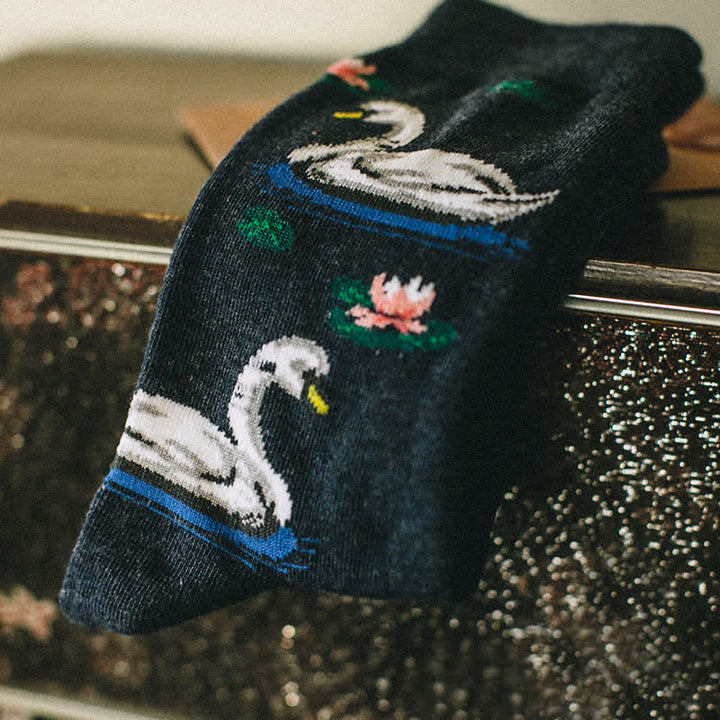 Calcetines deportivos Funky Swimming Swan para hombre