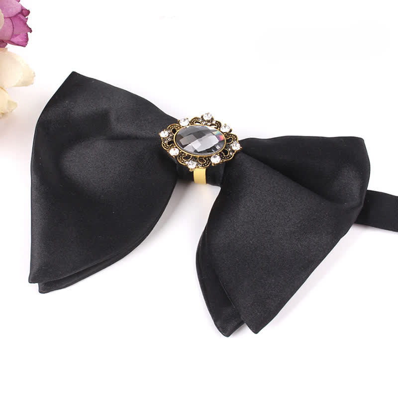 Pajarita de hombre de gran tamaño con diamantes de imitación y mariposas negras