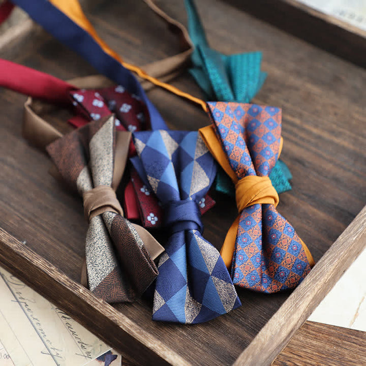Pajarita de hombre de dos capas con estampado floral y rayas de colores
