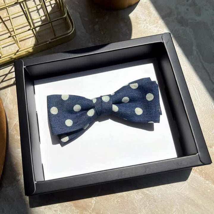 Pajarita de cuero con lunares azules para hombre