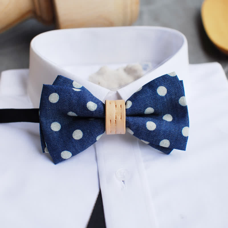 Pajarita de cuero con lunares azules para hombre
