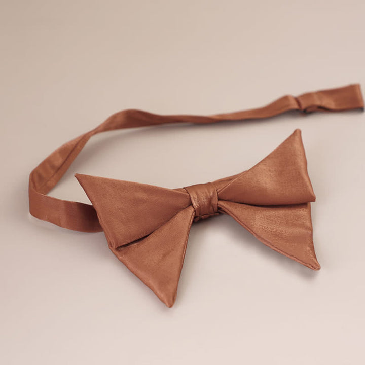 Pajarita grande con punta brillante en forma de mariposa para hombre