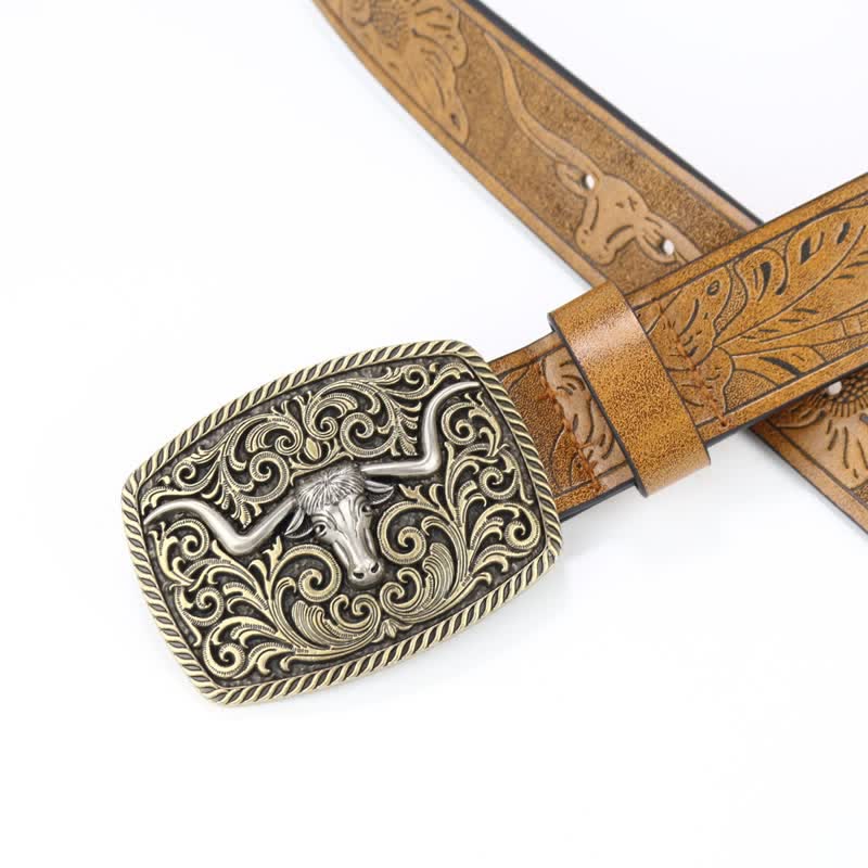 Cinturón de cuero con grabado floral y diseño de toro de bronce para hombre