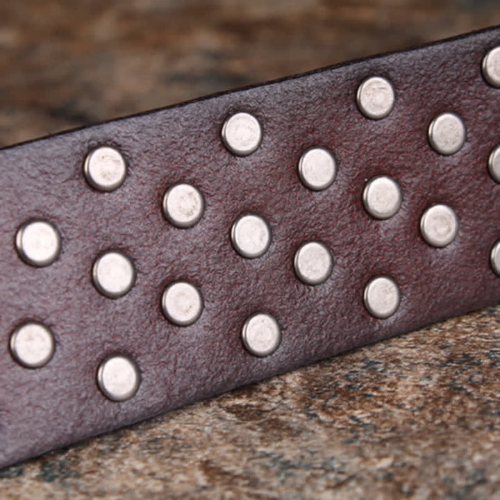 Cinturón de cuero con remaches en forma de hoja de arce exclusivo para hombre