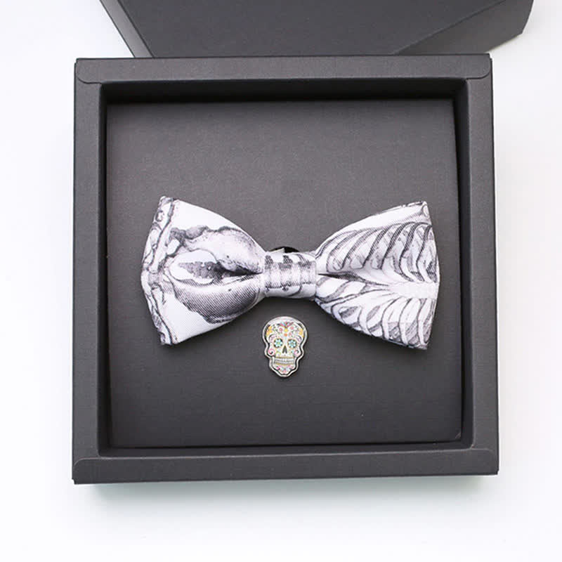 Juego de 2 broches y pajaritas con forma de calavera y esqueleto gris para hombre