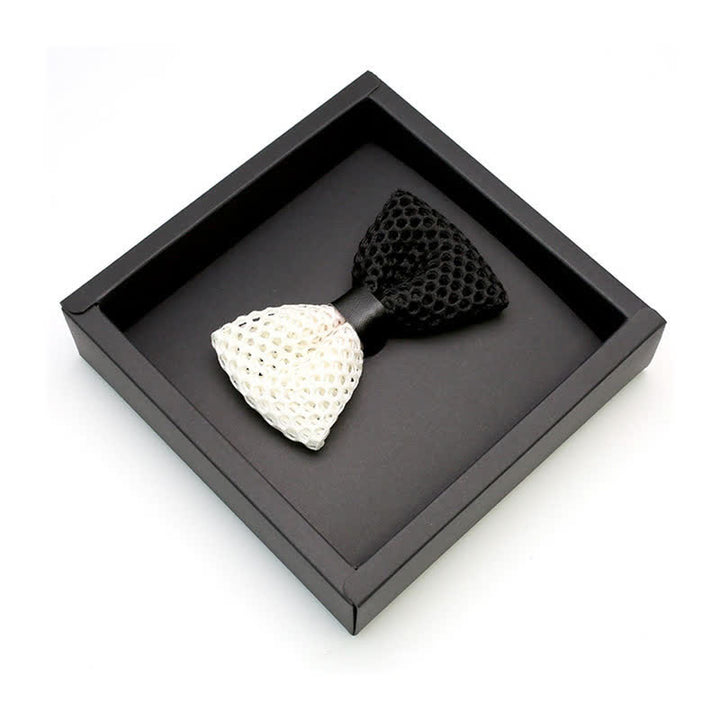 Pajarita de hombre con entramado de panal en blanco y negro