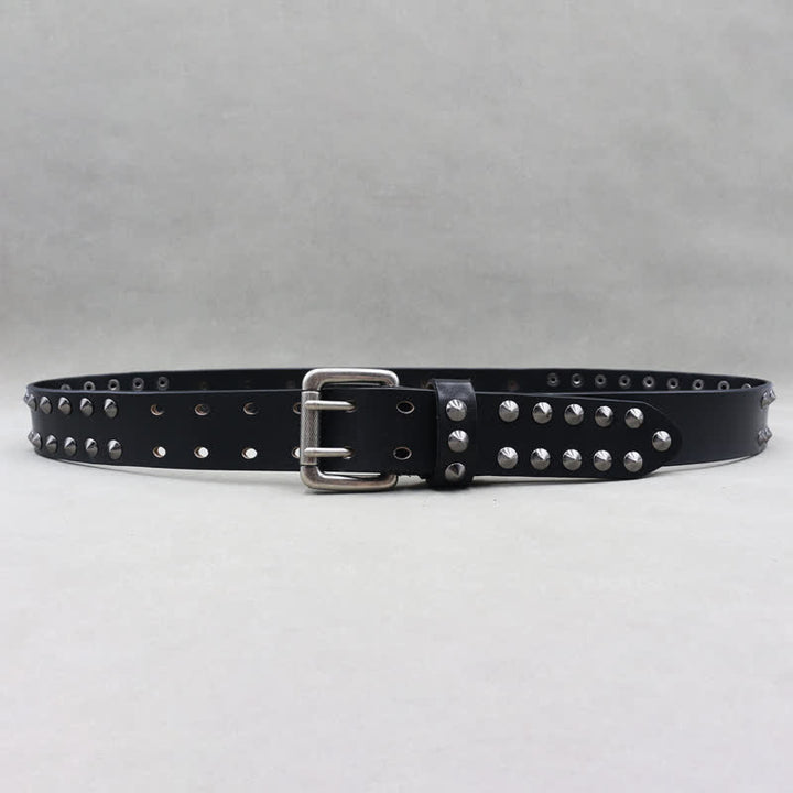 Cinturón de cuero con remaches de calaveras de estilo hip hop y doble pasador.