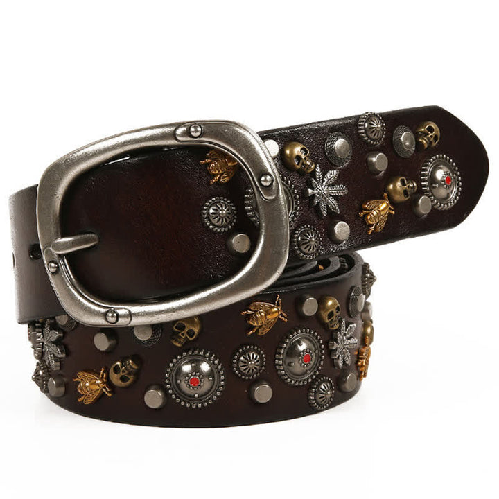 Cinturón de cuero con remaches de arce y calavera gótica con abeja