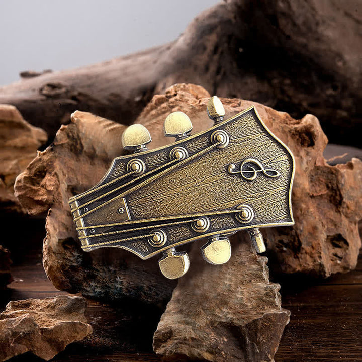 Cinturón de cuero con hebilla musical de guitarra de bronce para hombre hecho a mano