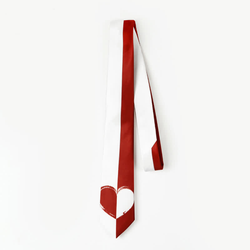 Corbata para hombre con corazones en contraste rojo y blanco