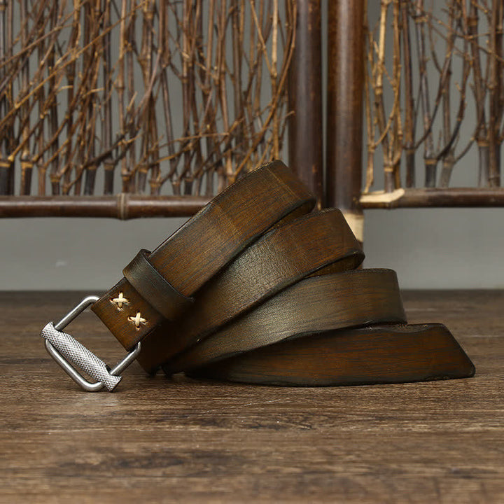 Cinturón de cuero con hebilla lisa ajustable y desgastado estilo retro