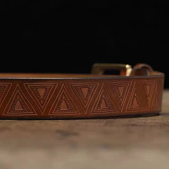 Cinturón de cuero con estampado triangular en relieve estilo occidental