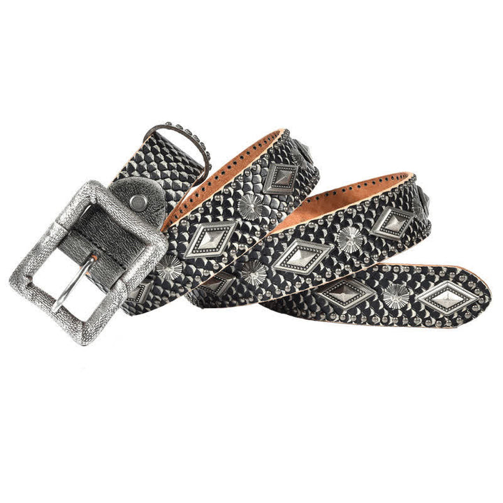 Cinturón de cuero con remaches y estampado de piel de serpiente con personalidad.