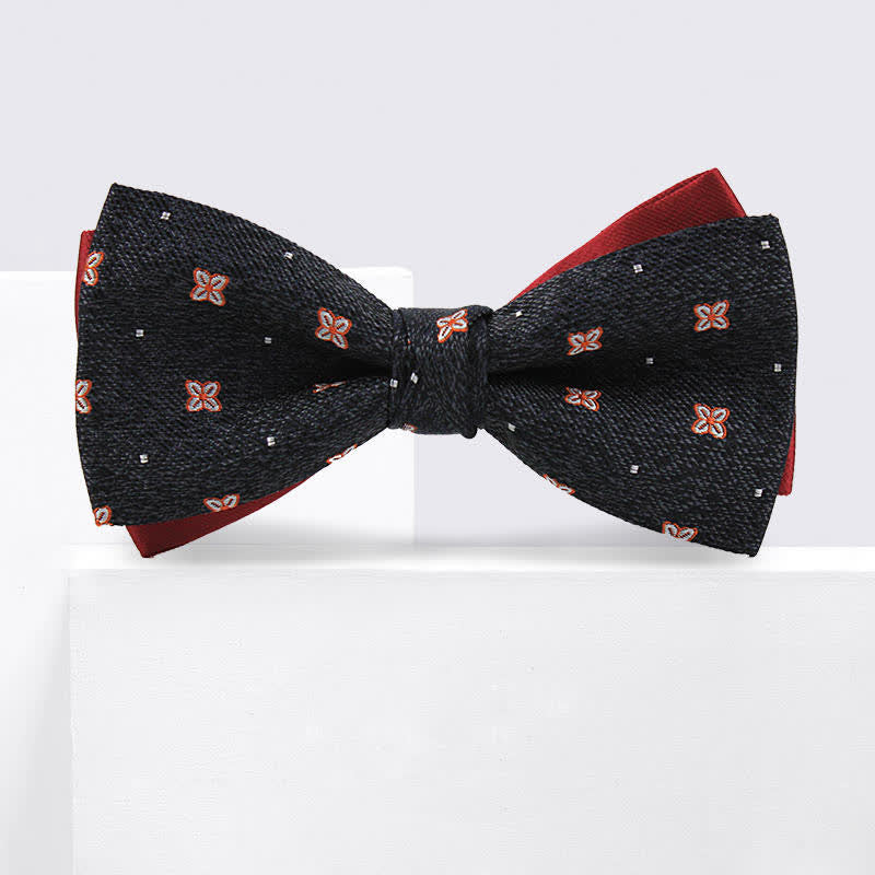Pajarita de seda Lucky Stars en gris oscuro y burdeos para hombre
