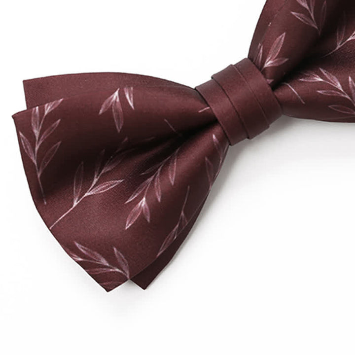 Pajarita elegante con estampado de sauce en color rojo vino para hombre