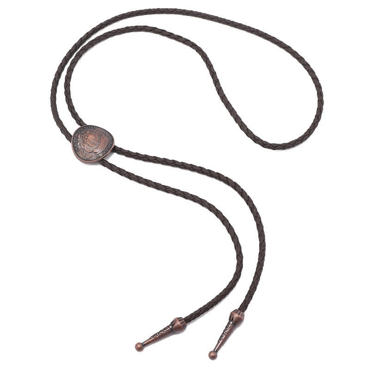 Corbata de cuero con forma de bolo y moneda antigua de tres veleros