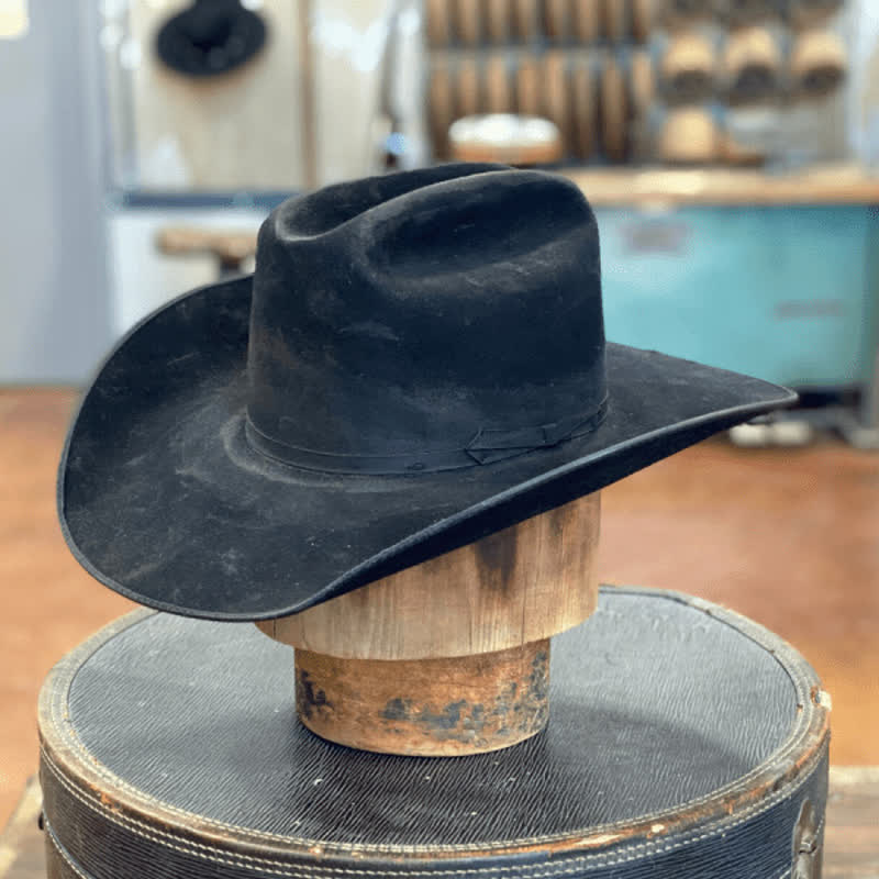 Sombrero vaquero de lana con nudo de lazo desgastado de color negro