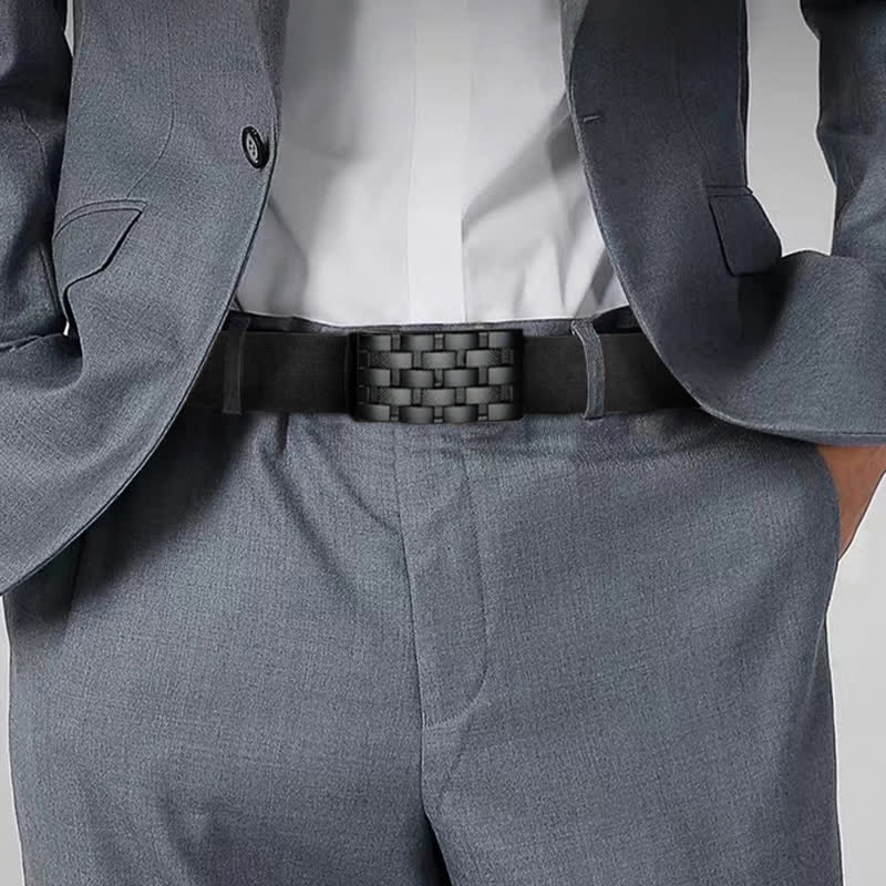 Cinturón de cuero con hebilla automática y rejilla rectangular para hombre