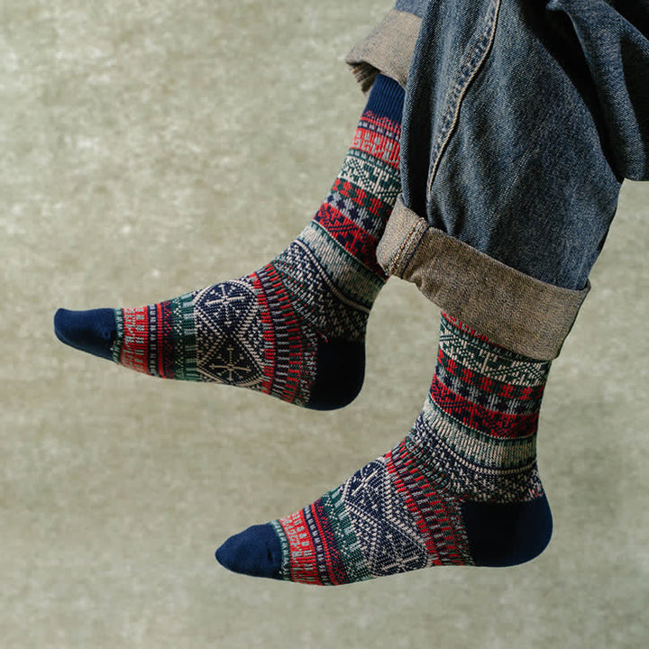 Calcetines de algodón con estampados geométricos tribales vintage.