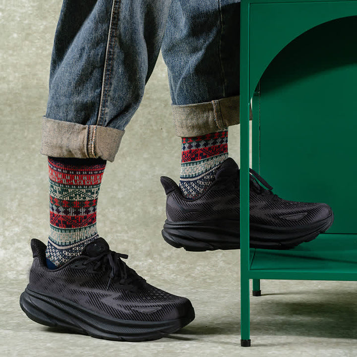 Calcetines de algodón con estampados geométricos tribales vintage.