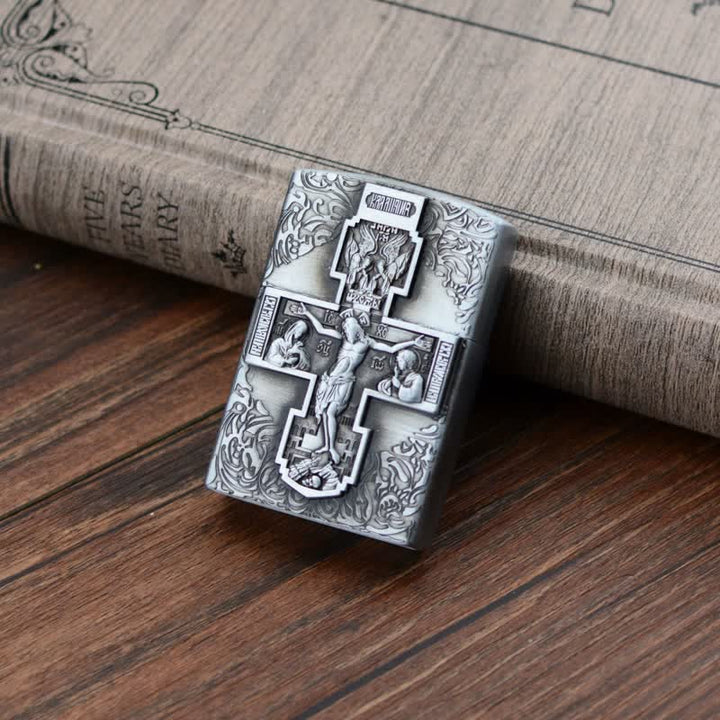 Encendedor de butano recargable con rueda de molienda y relieve de cruz de Jesús