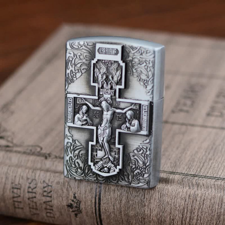 Encendedor de butano recargable con rueda de molienda y relieve de cruz de Jesús