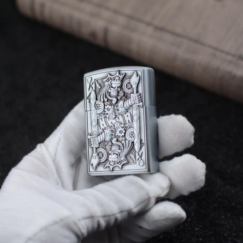 Encendedor de butano recargable con forma de rueda de afilar Skull King