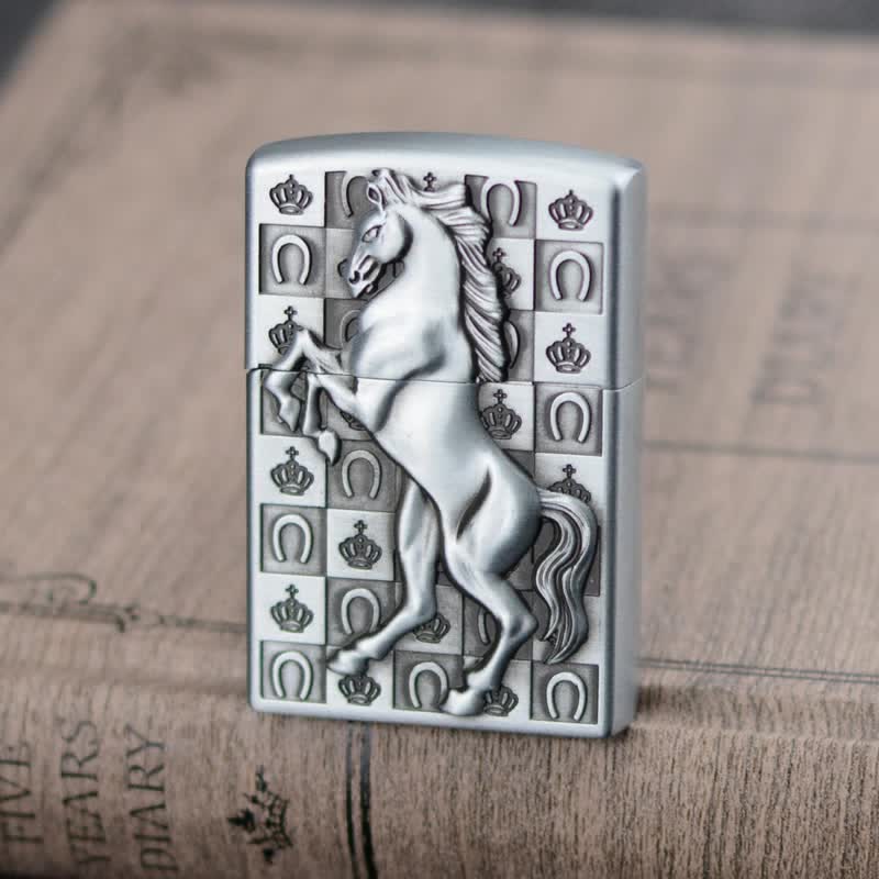 Encendedor de butano recargable con forma de rueda de afilar de Roaring Horse