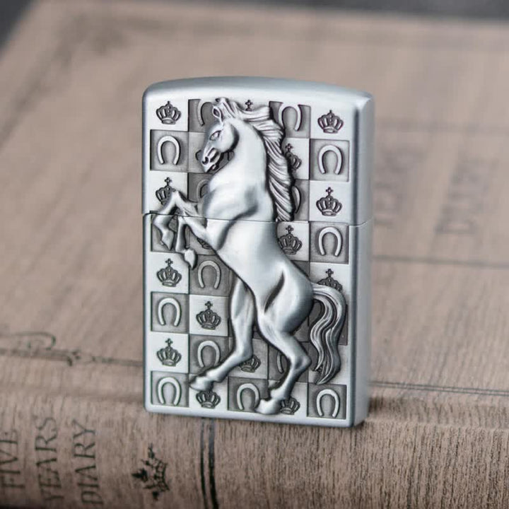 Encendedor de butano recargable con forma de rueda de afilar de Roaring Horse