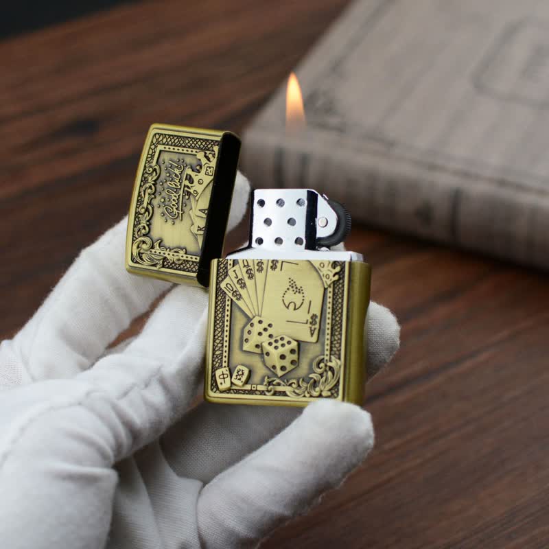 Encendedor de butano recargable con forma de rueda de amolar Lucky Poker
