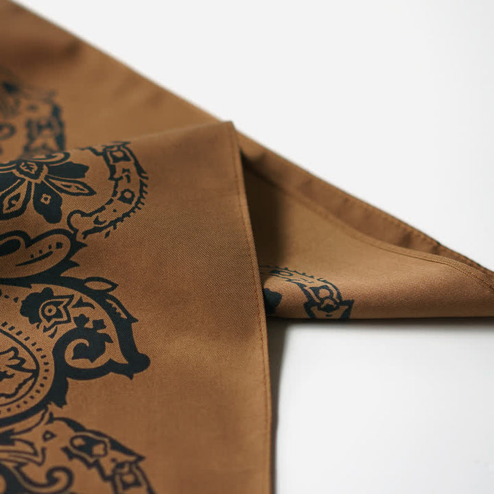 Bufanda cuadrada con estampado retro de cachemira y hebilla