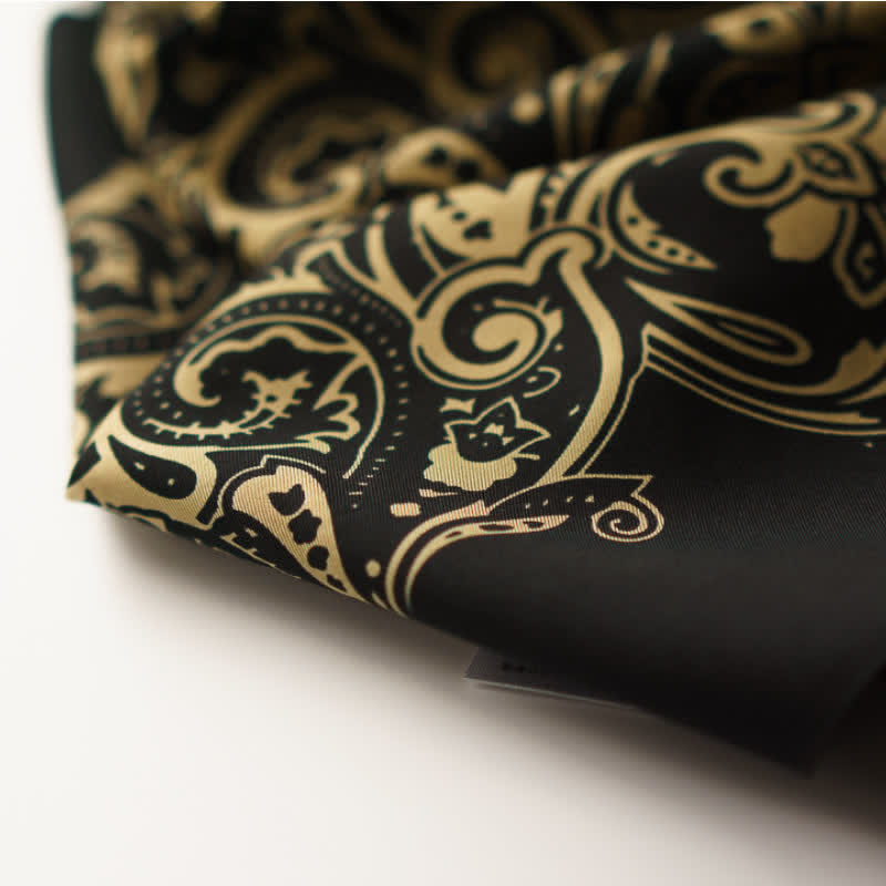 Bufanda cuadrada con estampado retro de cachemira y hebilla