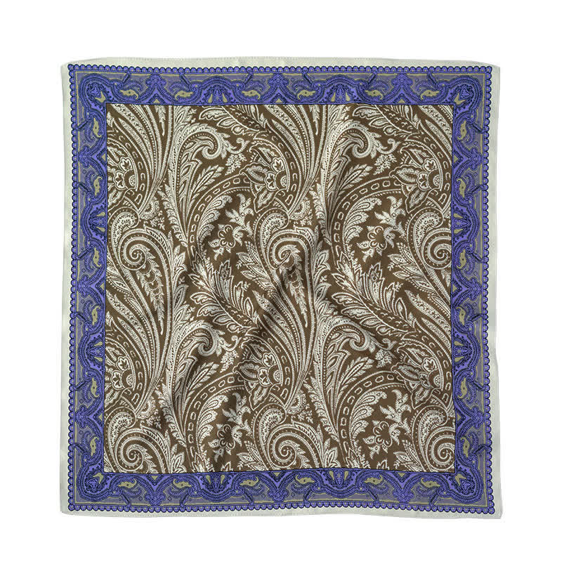 Bufanda cuadrada con estampado paisley exótico y hebilla