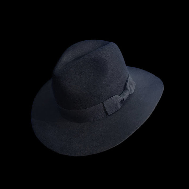 Sombrero de vaquero con lazo de cinta negra de color sólido
