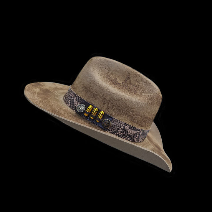 Sombrero de vaquero con cinta y estampado de piel de serpiente de Bullet Decors